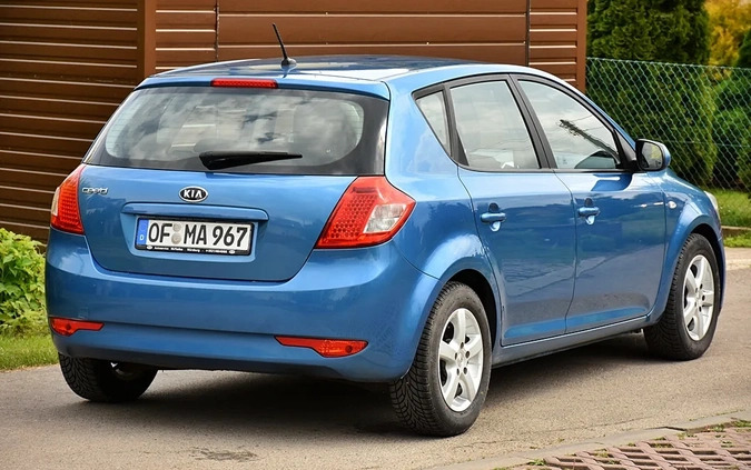 Kia Ceed cena 21500 przebieg: 189000, rok produkcji 2010 z Szadek małe 562